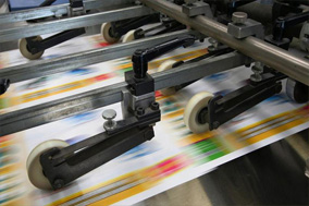 磁性旋转编码器确保印刷设备中同步滚轴的运动 - 德国Hengstler(亨士乐)授权代理