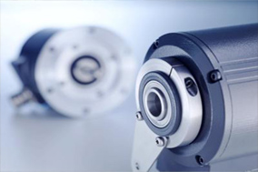 起重应用中的堡盟重型编码器 – 坚固、精确、耐用且使用寿命长。 - 德国Hengstler(亨士乐)授权代理