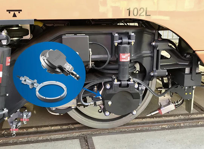 图3：堡盟多通道轮轴编码器大大减少布线工作量。只需一根电缆，便可为多达4个子系统传输测量数据。