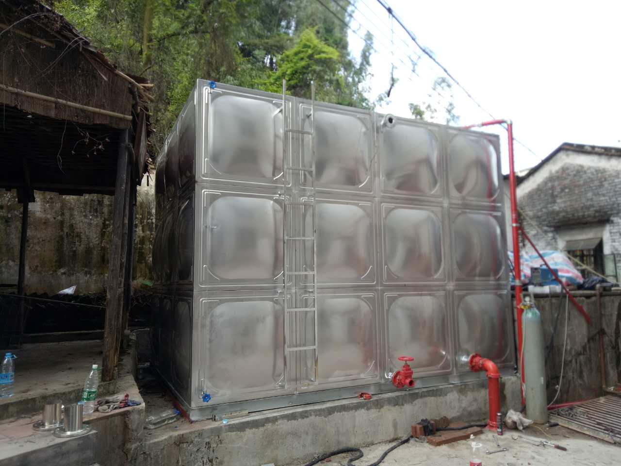 不锈钢保温水箱的安装注意事项
